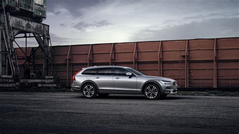 Volvo V Cross Country News And Reviews Motor