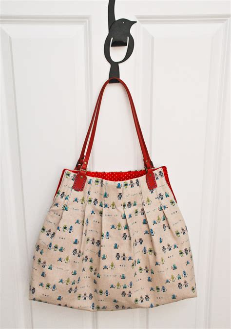 Sew Sew Simple For Pleats Sake Pleated Tote