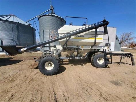 Bourgault 3225 Air Seeder Cart Integrity Auctioneers