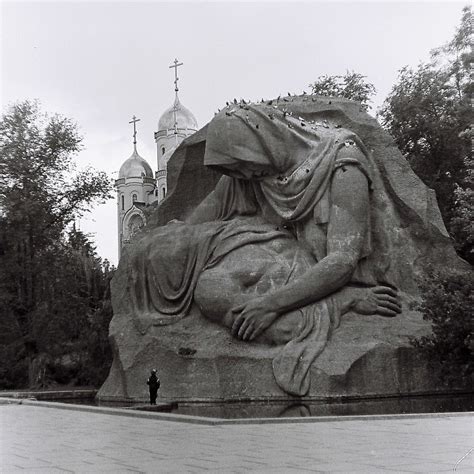 Soviet War Memorial at Mamayev Kurgan | Amusing Planet