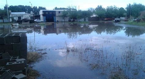 Villa Dolores Familias Evacuadas Por La Intensa Lluvia La Voz