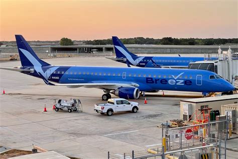 First look and where to sit when flying Breeze Airways’ Embraer 195