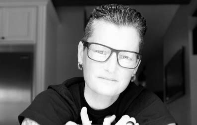 This Lesbian Is Famous For Folding Laundry We Are Very Turned On GO Magazine