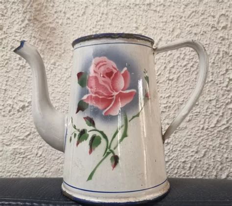 ANCIENNE CAFETIÈRE VERSEUSE en tôle émaillée avec décor d une rose EUR