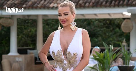 Pikantn Priznania Dolli Z Ru E Sex Na Verejnosti A Prsia Za Tis C Si Neplatila Ona
