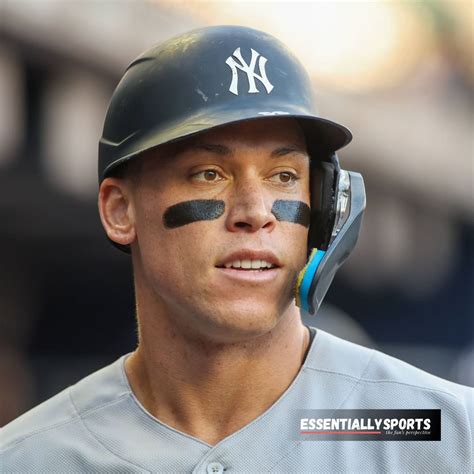 Aaron Judge Enjoys Surprise Soccer Appearance in Italy, Receives ...