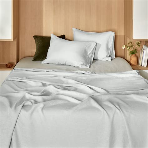 10 Best Bed Sheets to Transform Your Bedroom into an Oasis