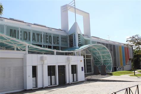 Rénovation De La Médiathèque Benoite Boulard Au Port Bourbon Baches