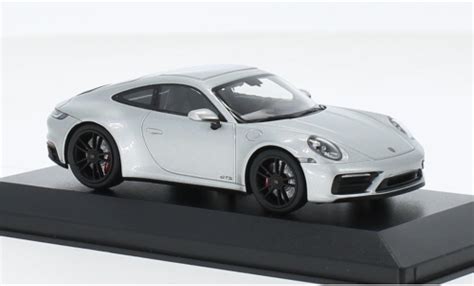 Miniature Porsche 992 GTS 1 43 Minichamps 911 Carrera 4 D 2021