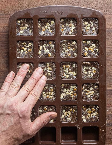 Rich And Chewy Black Walnut Cookies With Oatmeal Flour Forager Chef