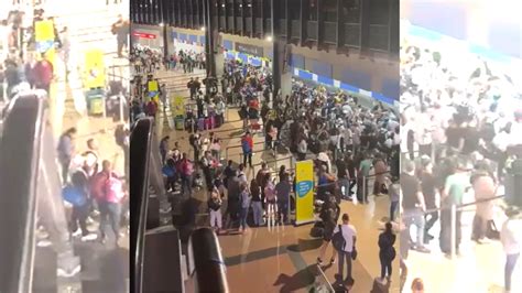 Video Cancelación De Vuelos De Viva Air También Provocó Protestas En