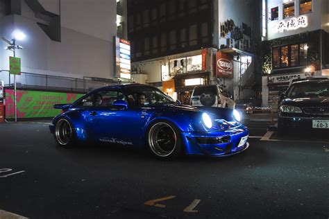 Porsche 911 Rocket Bunny I Was Walking Around The Street Flickr