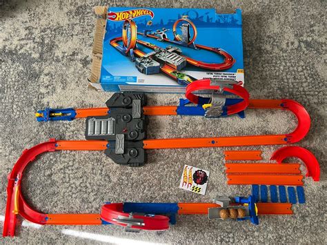 Hot Wheels Track Builder Total Turbo Takeover Track Set