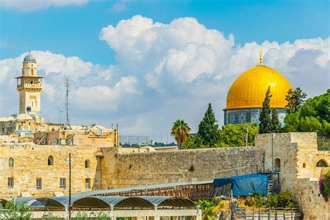 Jerusalem Old City Tour Explore Western Wall Church Of Holy Sepulchre