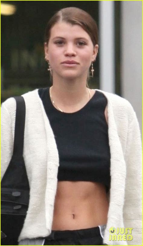 Sofia Richie Flaunts Toned Abs In Calabasas Photo 4076162 Sofia Richie Photos Just Jared