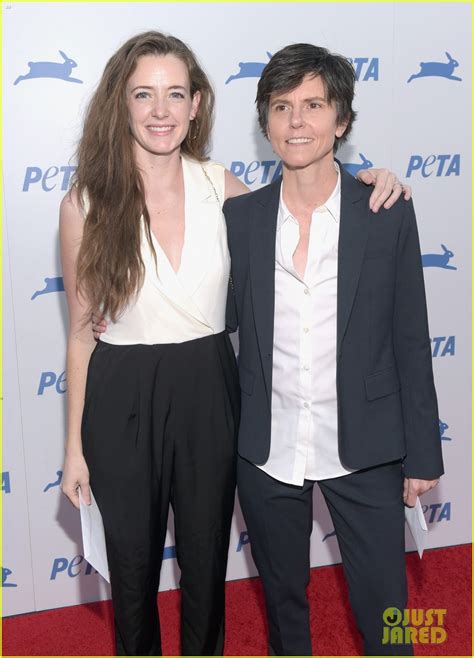 Comedian Tig Notaro Marries Girlfriend Stephanie Allynne Photo