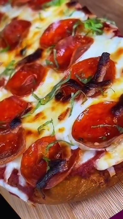 Pizza Lovers🍕italian Bread 🥖 Cheesy Pepperoni Pizza🫦visual Recipeno Drooling🤤allowed 😋🍕🍷 Youtube