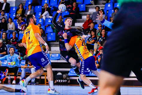 El Balonmano Sinf N Gana Al Ritmo De Nico Bono Balonmano Sinfin