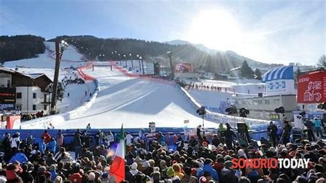 La Coppa Del Mondo Di Sci Alpino Sulla Pista Stelvio Di Bormio