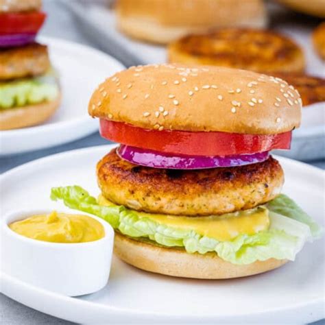 Juicy Salmon Burgers Healthy Fitness Meals