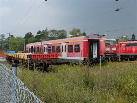 Abgestellter Flach Und X Wagen Der S Bahn Rhein Ruhr Am T