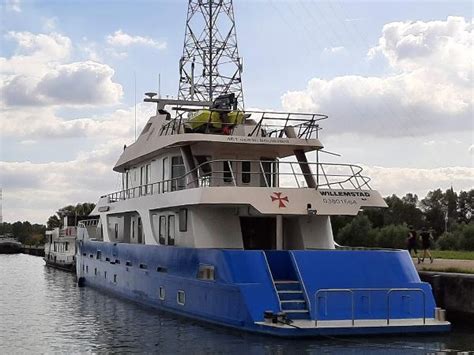 Explorer Boats For Sale