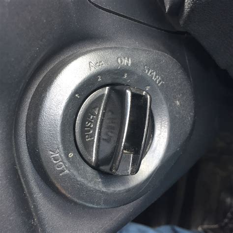 Заглушка замка зажигания — Nissan X-Trail II (t31), 2 л, 2011 года ...