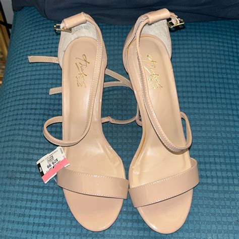 Thalia Sodi Shoes Nwt Thalia Sodi Nude Strappy Sandals Poshmark