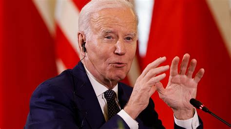 Polen US Präsident Joe Biden spricht in Warschau ZEIT ONLINE