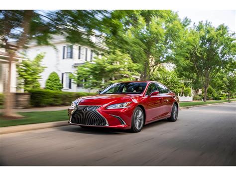 2019 Lexus ES Hybrid Review, Pricing, & Pictures | U.S. News