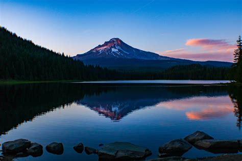 [OC] [6000x4000] Trillium Lake, Oregon : r/EarthPorn