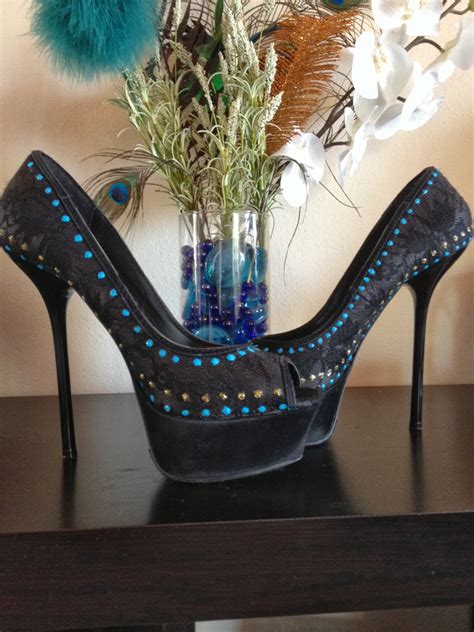 Aim To Create DIY Embellish Your Shoes With Paint