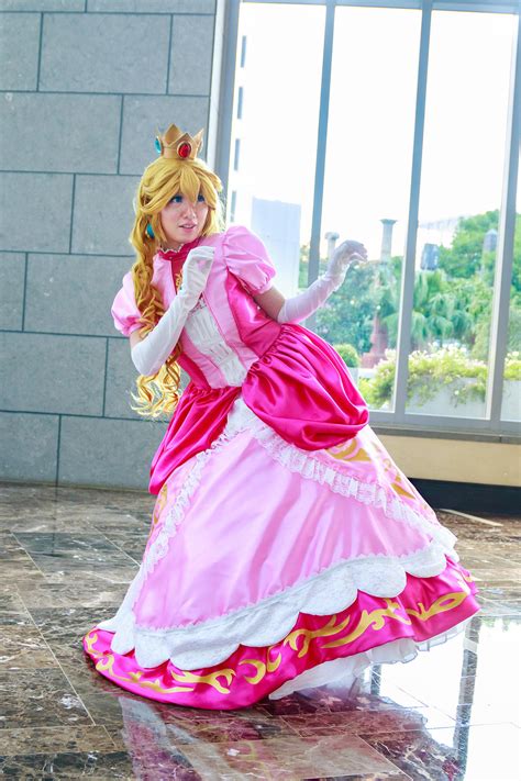 Princess Peach Bair - Smash Bros Ultimate Cosplay by firecloak on ...