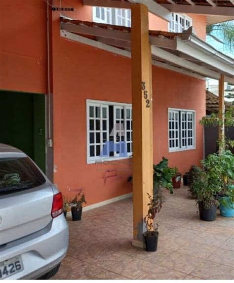 Casa à Venda No Bairro Jardim Iririú Em Joinvillesc