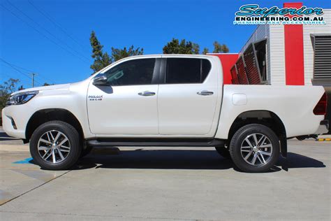 Toyota Hilux Revo Dual Cab White 78815 4 Superior Customer Vehicles