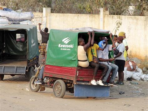 Governo Faz Recolha De Motorizadas Para Mercadorias No Nova Vida E