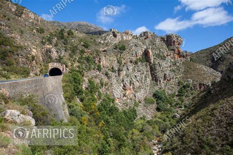 Afripics The Old Du Toits Kloof Tunnel Built By Italian Prisoners Of