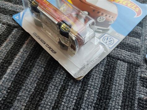 Hot Wheels Volkswagen T Pickup Hobbies Toys Toys Games On Carousell