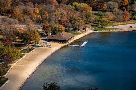 Premium Photo Aerial View Of Devils Lake With Coastline Tress And