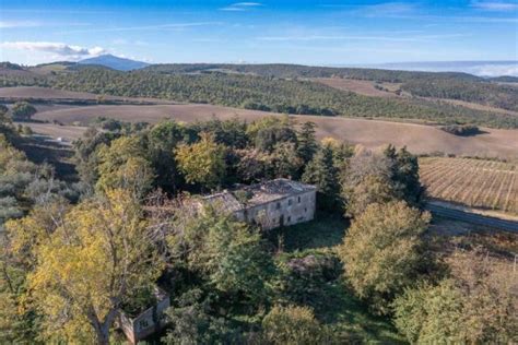 Casale Cascina In Vendita In Via Delle Case Nuove S N C Montepulciano