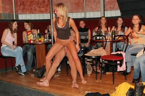 Forumophilia PORN FORUM Wild Party Girls Getting Hardcore Daily Updates