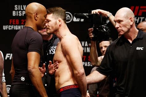 Anderson E Bisping Encostam Testas Em Encarada Quente Na Pesagem