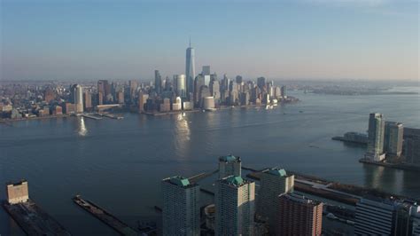 4 8k Stock Footage Aerial Video Slowly Approach Brooklyn Bridge And Lower Manhattan New York