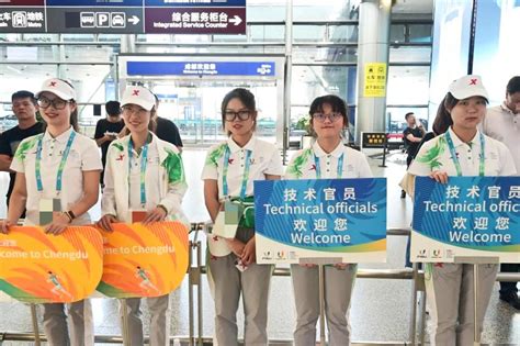 C视频丨四川大学上千名志愿者服务成都大运会 小青椒闪耀大运大舞台四川在线