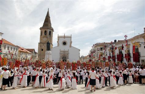 Festa Dos Tabuleiros Inscrita No Invent Rio De Patrim Nio Cultural