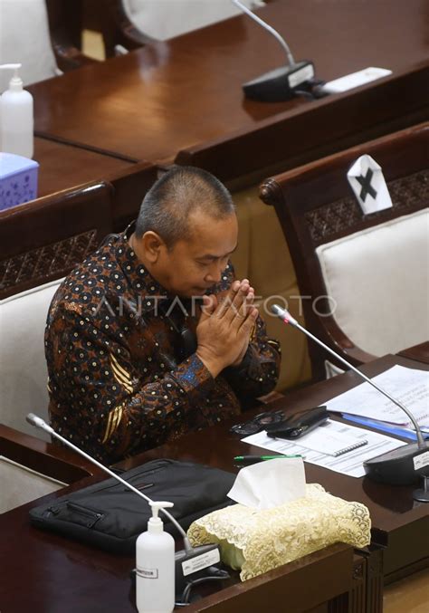 UJI KEPATUTAN DAN KELAYAKAN DEWAN KOMISIONER OJK ANTARA Foto