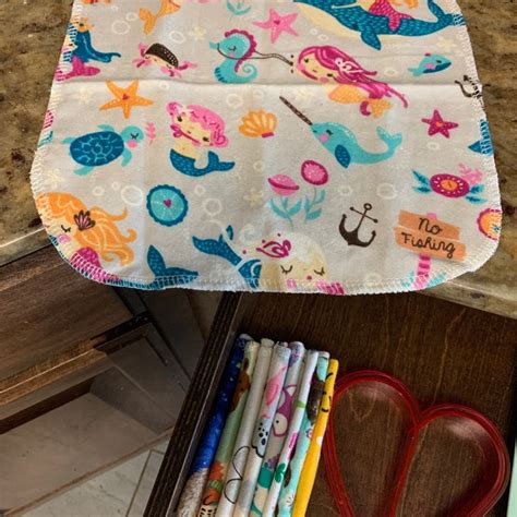 individual prints  paper towels set      paper towels