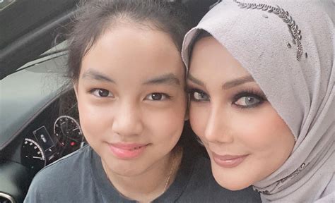 Erra Fazira Takkan Berebut Anak Dengan Bekas Suami