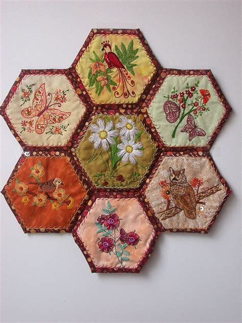 Beequilt Angélique 1er Montage Hexagon Quilt Embroidered Quilts