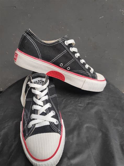 Sneakers Warrior Mirip Converse Fesyen Wanita Sepatu Di Carousell